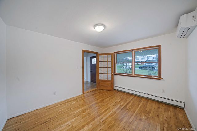 60 1st Avenue, Medford, NY 11763