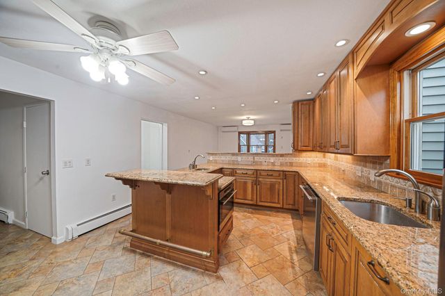 60 1st Avenue, Medford, NY 11763