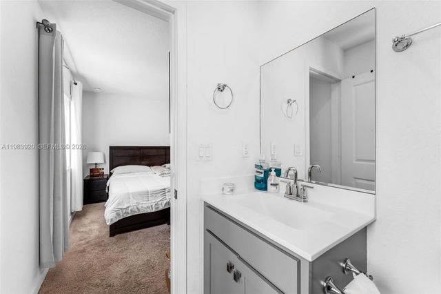 1056 SE 24th Avenue, Homestead, FL 33035