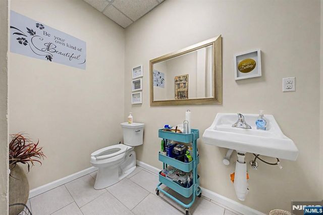 185 Madison Avenue D, New Milford, NJ 07646