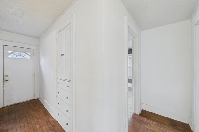 737 31st Avenue N, Minneapolis, MN 55411