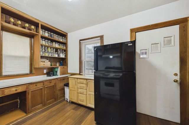 737 31st Avenue N, Minneapolis, MN 55411