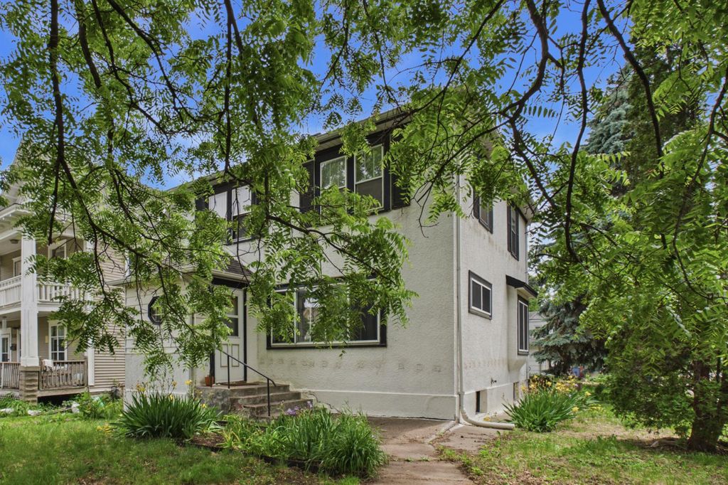 737 31st Avenue N, Minneapolis, MN 55411