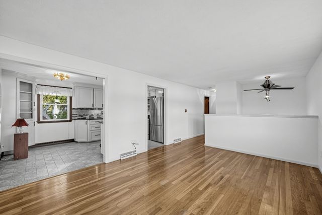 7 Phyllis Drive, Billerica, MA 01821