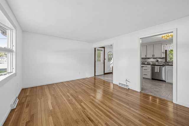 7 Phyllis Drive, Billerica, MA 01821