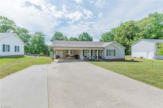 171 Millstone Drive, Lexington, NC 27295