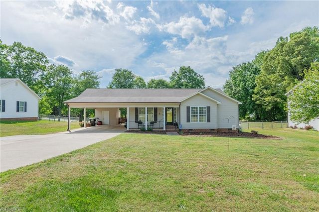 171 Millstone Drive, Lexington, NC 27295