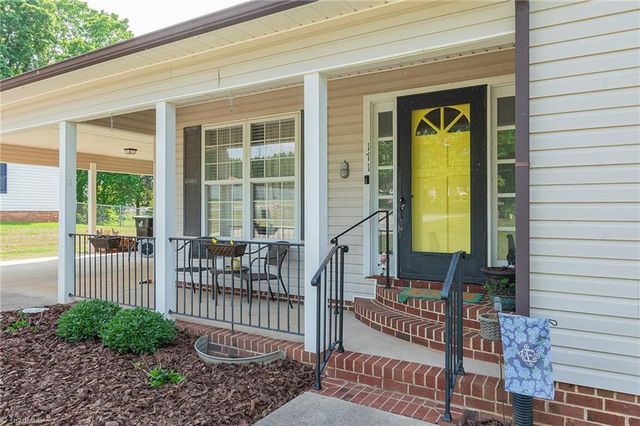 171 Millstone Drive, Lexington, NC 27295