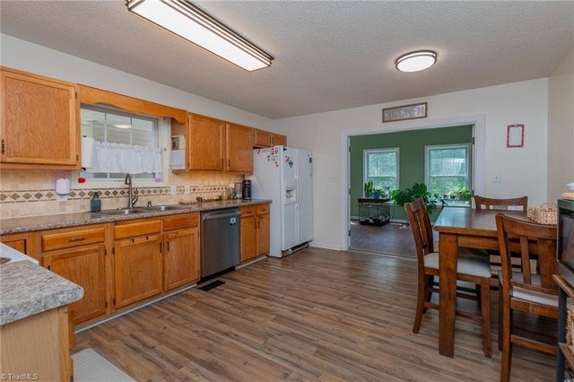 171 Millstone Drive, Lexington, NC 27295