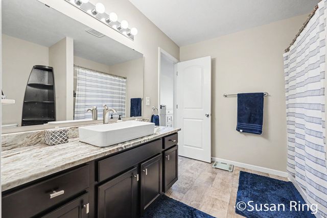282 Vansen Drive, Tyrone Twp, MI 49330
