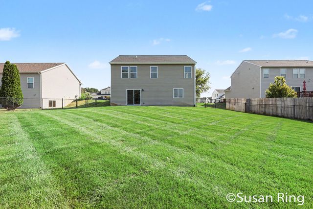 282 Vansen Drive, Tyrone Twp, MI 49330