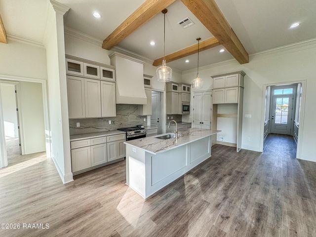 111 Porch View Dr, Lafayette, LA 70508