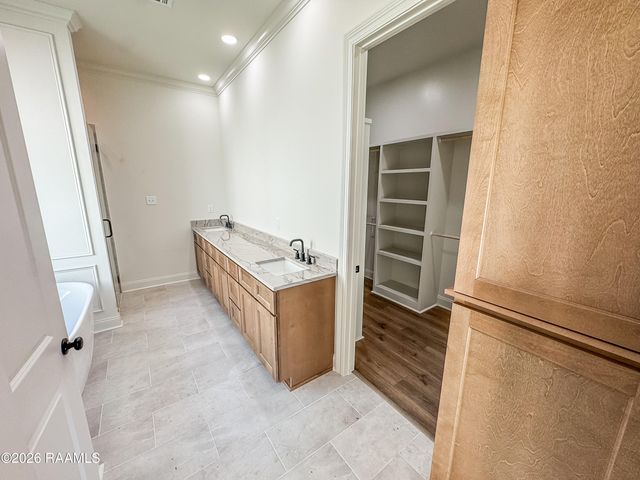 111 Porch View Dr, Lafayette, LA 70508