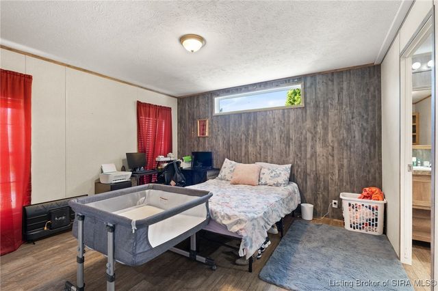 165 N 4th Street, Scottsburg, IN 47170