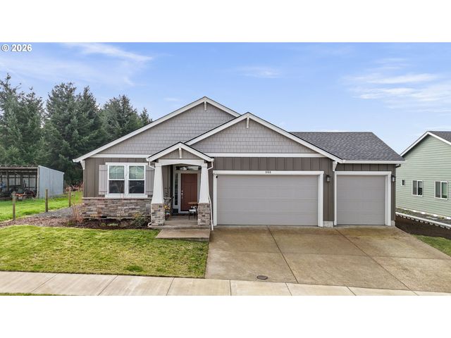 900 MARIE St, Mt Angel, OR 97362