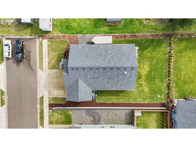 900 MARIE St, Mt Angel, OR 97362