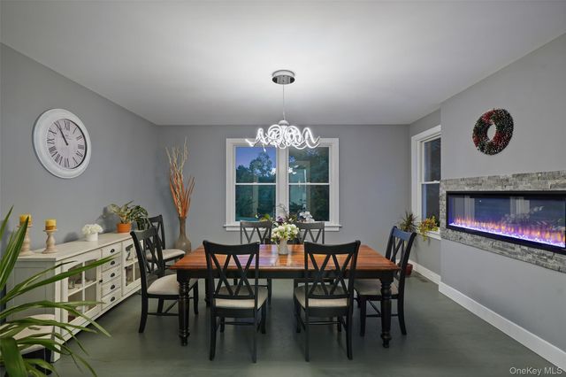 15 Somers Hills Road, Carmel, NY 10512