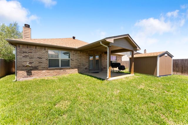 12537 Summerwood Drive, Fort Worth, TX 76028