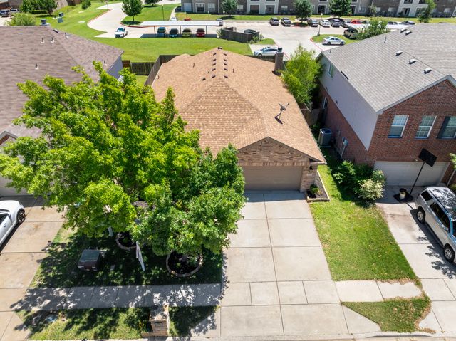 12537 Summerwood Drive, Fort Worth, TX 76028