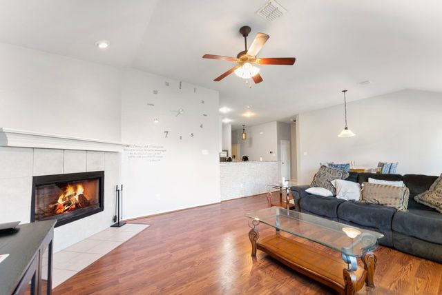 12537 Summerwood Drive, Fort Worth, TX 76028