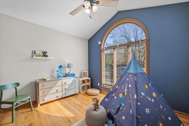 209 Greenvalley DRIVE, Mount Pleasant, WI 53406