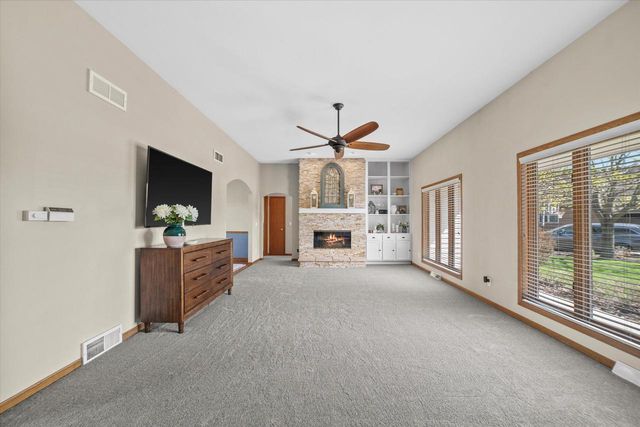 209 Greenvalley DRIVE, Mount Pleasant, WI 53406