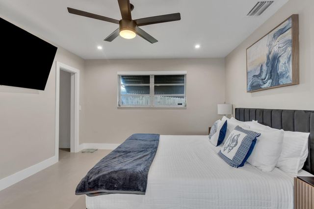 755 S Rainbow Drive, Hollywood, FL 33021