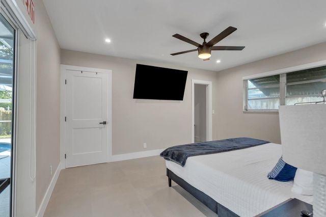 755 S Rainbow Drive, Hollywood, FL 33021