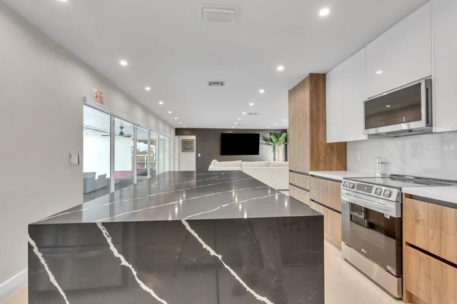 755 S Rainbow Drive, Hollywood, FL 33021