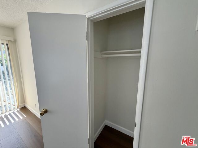 11727 Mayfield Avenue 5, Los Angeles, CA 90049