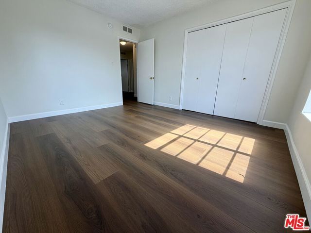 11727 Mayfield Avenue 5, Los Angeles, CA 90049