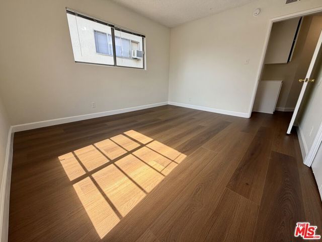 11727 Mayfield Avenue 5, Los Angeles, CA 90049
