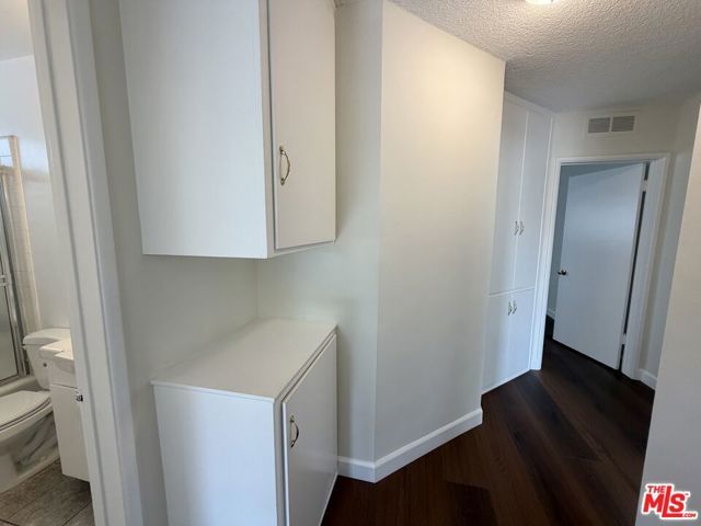 11727 Mayfield Avenue 5, Los Angeles, CA 90049