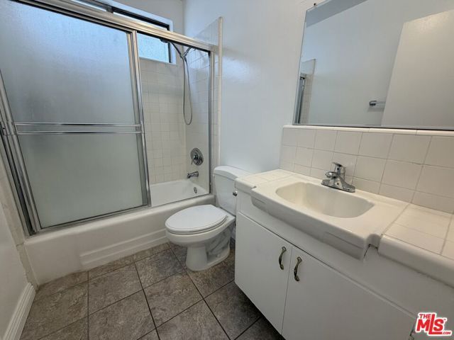 11727 Mayfield Avenue 5, Los Angeles, CA 90049