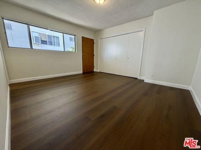 11727 Mayfield Avenue 5, Los Angeles, CA 90049