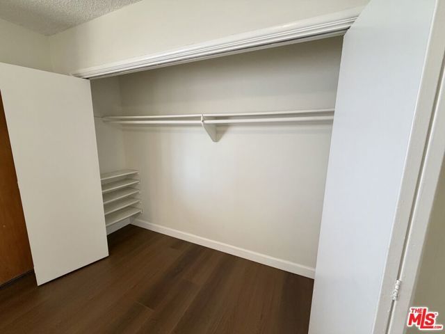 11727 Mayfield Avenue 5, Los Angeles, CA 90049