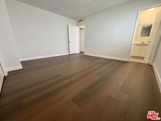 11727 Mayfield Avenue 5, Los Angeles, CA 90049