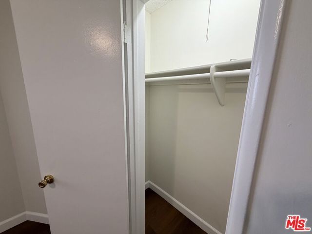 11727 Mayfield Avenue 5, Los Angeles, CA 90049