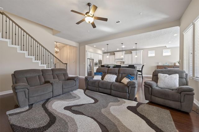 17215 Sages Ravine Drive, Humble, TX 77346