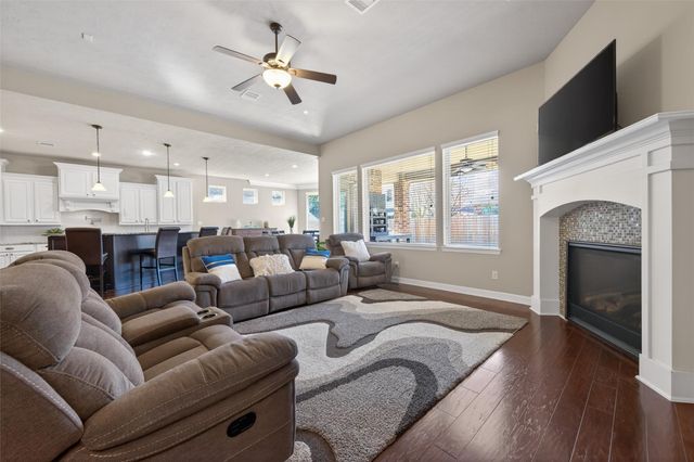 17215 Sages Ravine Drive, Humble, TX 77346