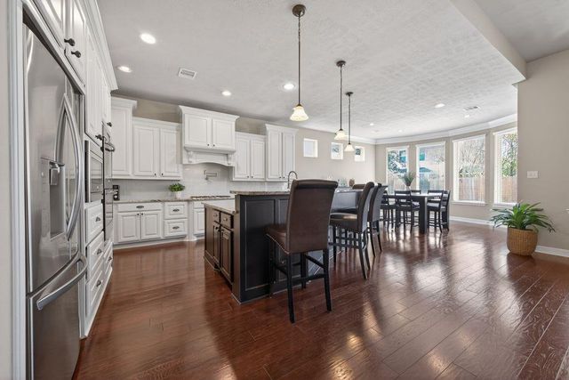 17215 Sages Ravine Drive, Humble, TX 77346