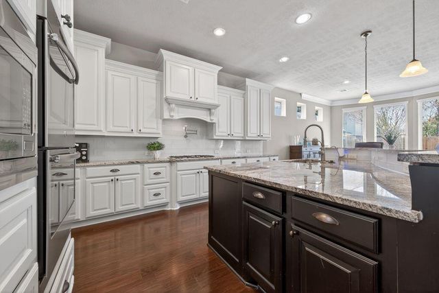 17215 Sages Ravine Drive, Humble, TX 77346