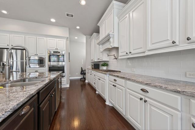 17215 Sages Ravine Drive, Humble, TX 77346