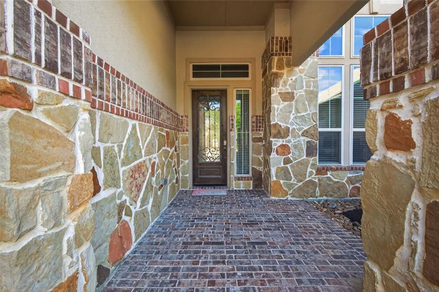 17215 Sages Ravine Drive, Humble, TX 77346