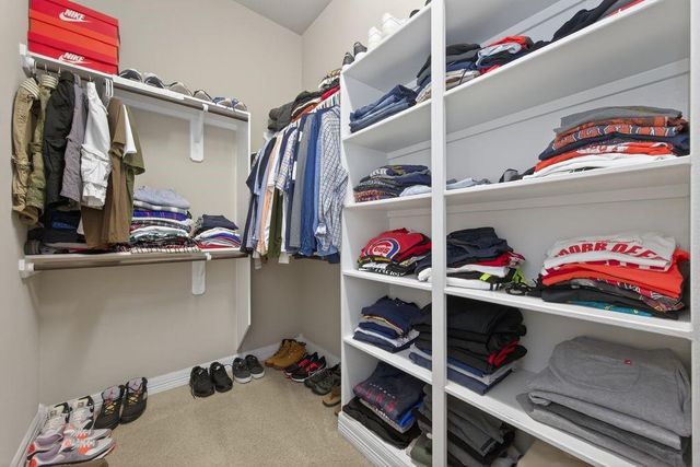 17215 Sages Ravine Drive, Humble, TX 77346