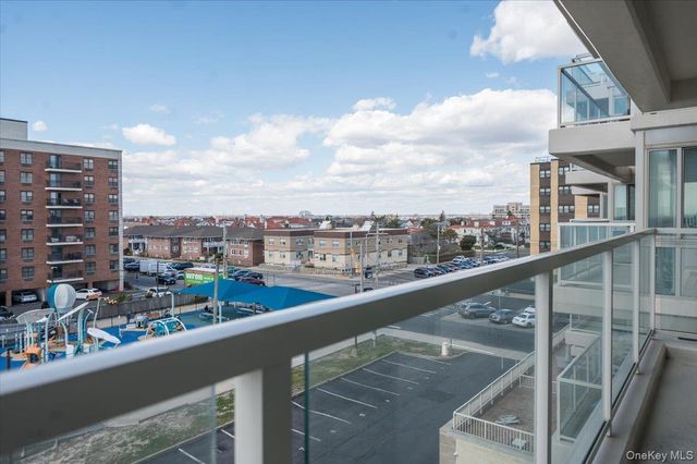 170 W Broadway 5E, Long Beach, NY 11561