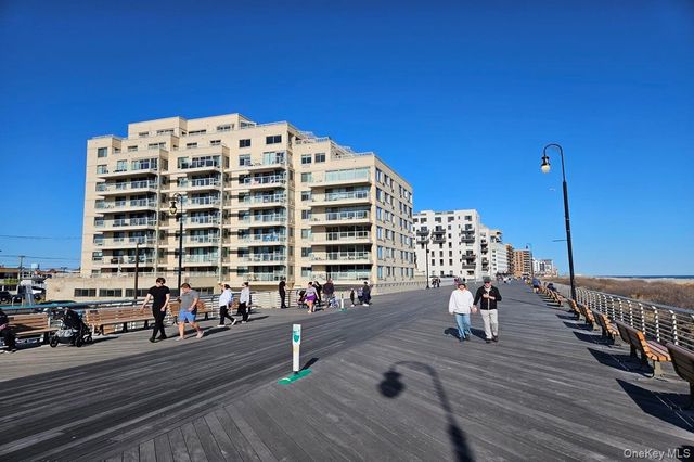 170 W Broadway 5E, Long Beach, NY 11561