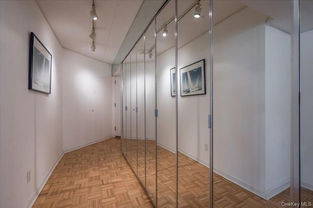 170 W Broadway 5E, Long Beach, NY 11561
