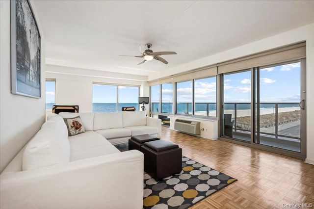 170 W Broadway 5E, Long Beach, NY 11561