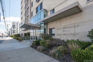 170 W Broadway 5E, Long Beach, NY 11561